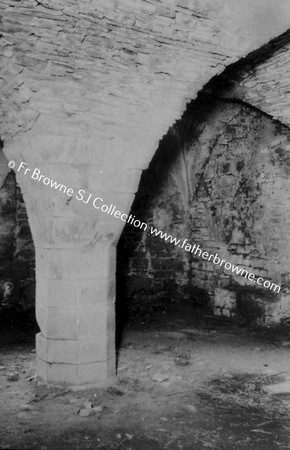 CISTERCIAN ABBEYS ALBUM 2  BECTIVE ABBEY 1148  PAGE 4